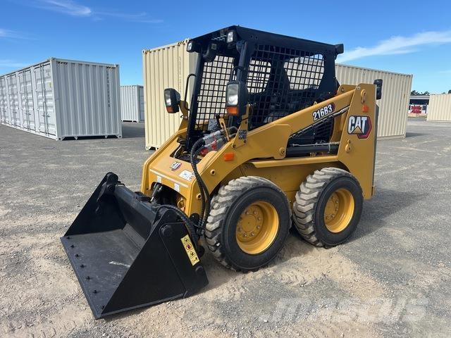 CAT 216B3 Carregadoras de direcção deslizante