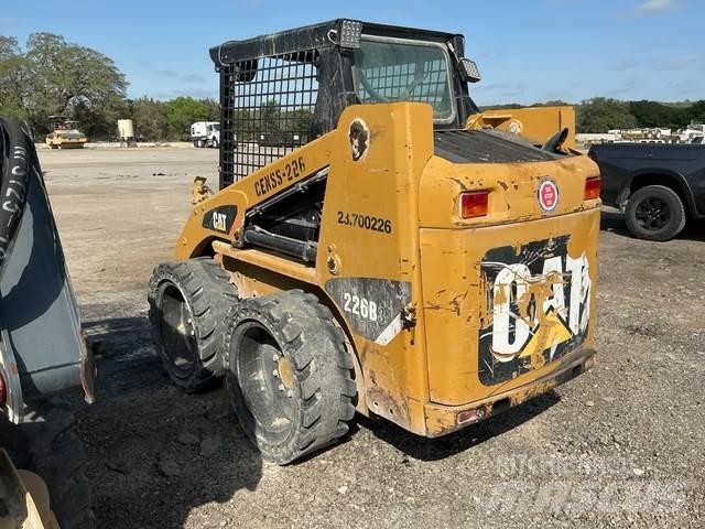 CAT 226B3 Carregadoras de direcção deslizante