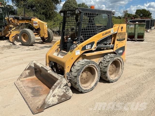 CAT 226B3 Carregadoras de direcção deslizante