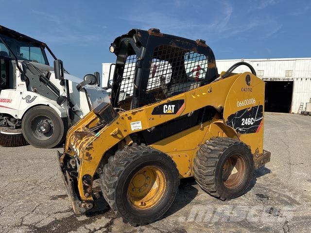 CAT 246C Carregadoras de direcção deslizante