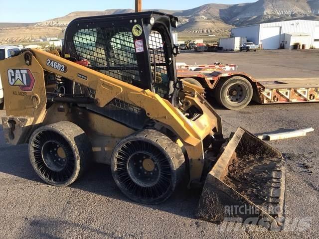CAT 246D3 Carregadoras de direcção deslizante