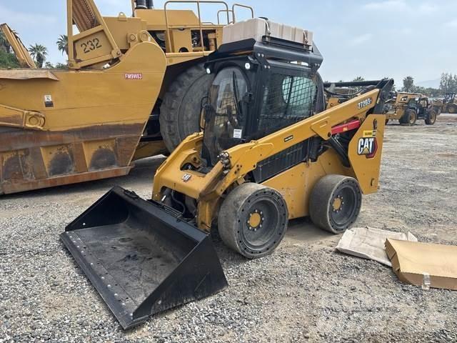 CAT 272D3 XE Carregadoras de direcção deslizante
