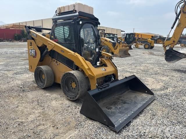 CAT 272D3 XE Carregadoras de direcção deslizante