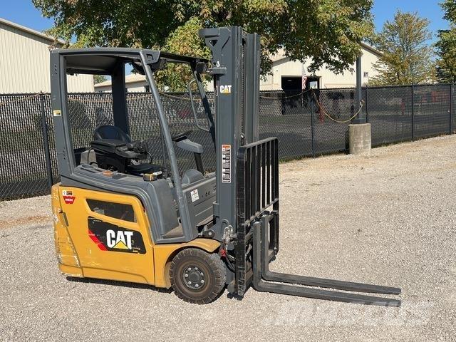 CAT 2ET2500 Empilhadores eléctricos