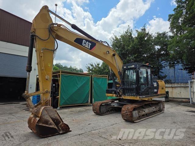 CAT 320D2 Escavadoras de rastos