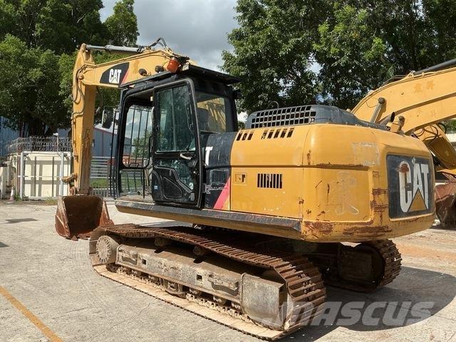 CAT 320D2 Escavadoras de rastos