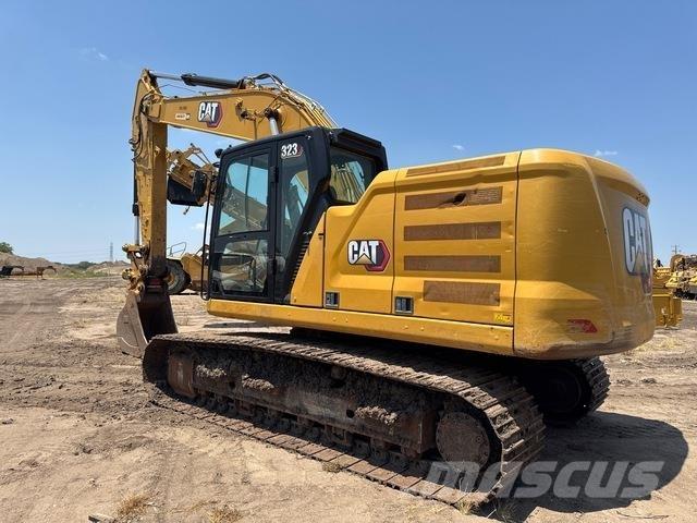 CAT 323 Escavadoras de rastos