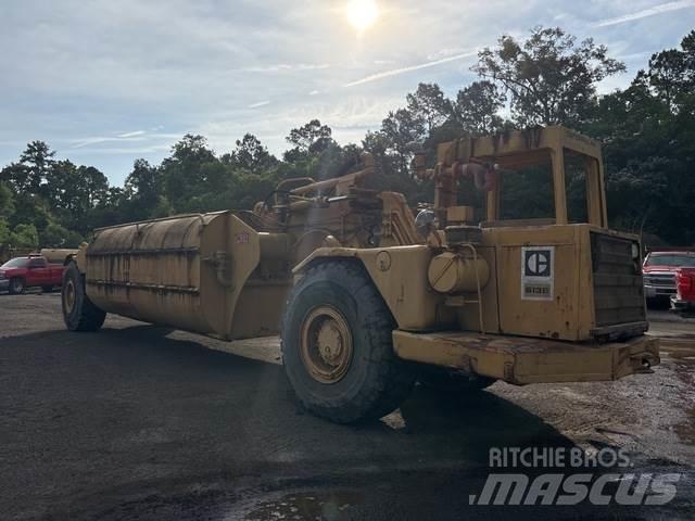 CAT 613B Auto-tanques