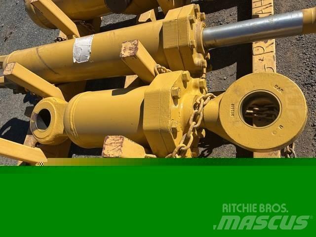 CAT 657E Transportes - Outros
