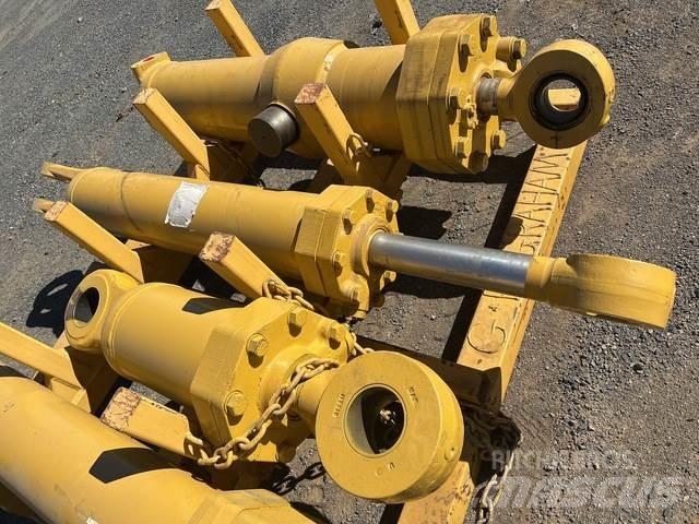 CAT 657E Transportes - Outros
