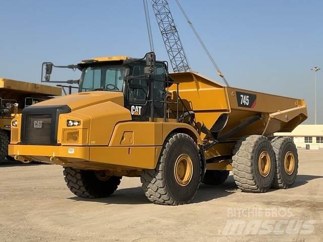 CAT 745 Camiões articulados