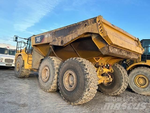 CAT 745 Camiões articulados
