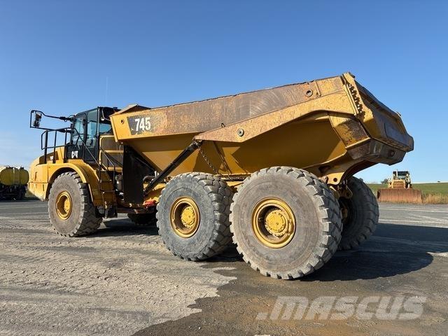 CAT 745 Camiões articulados