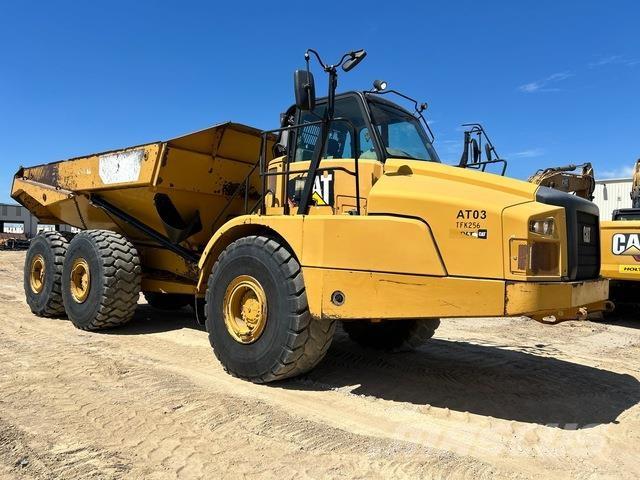 CAT 745C Camiões articulados