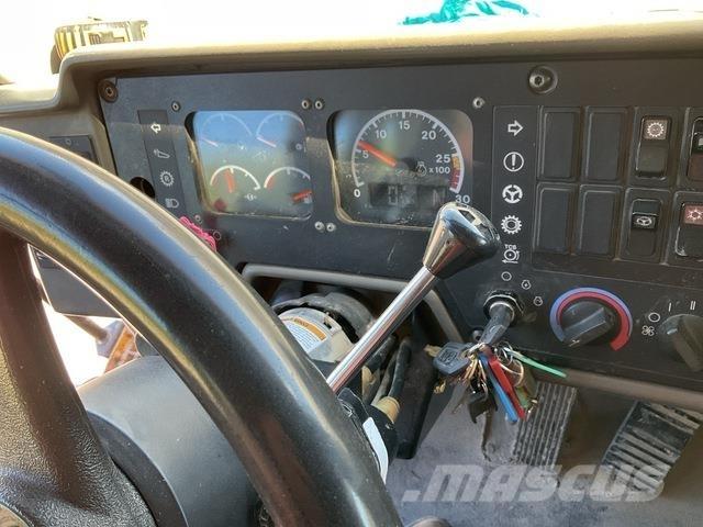 CAT 775E Camiões articulados