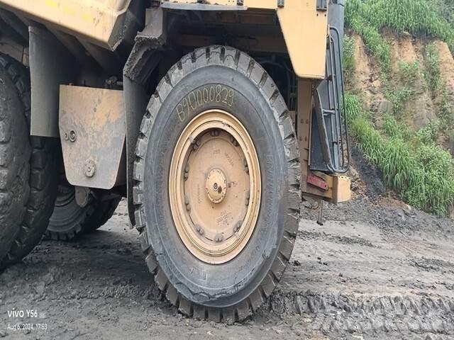 CAT 777E Camiões articulados