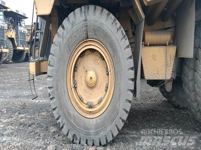CAT 777E Camiões articulados