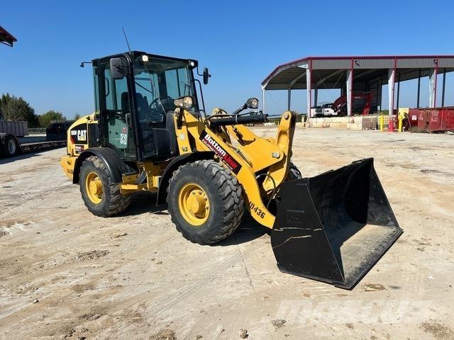 CAT 906M Pás carregadoras de rodas