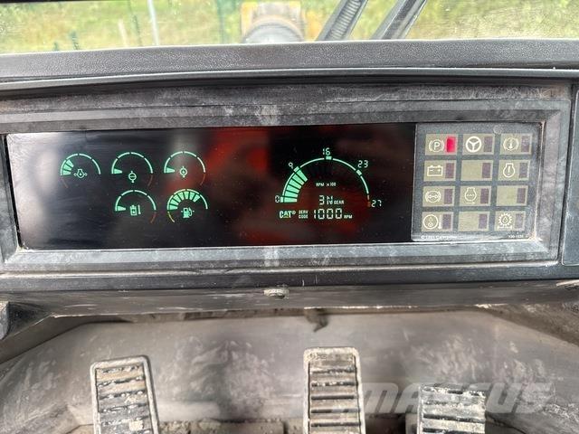 CAT 990 Pás carregadoras de rodas