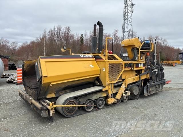 CAT AP-1055B Pavimentadoras de asfalto