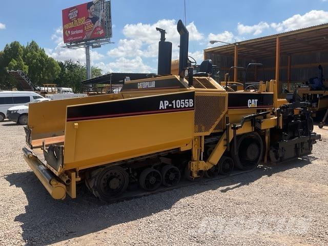 CAT AP-1055B Pavimentadoras de asfalto