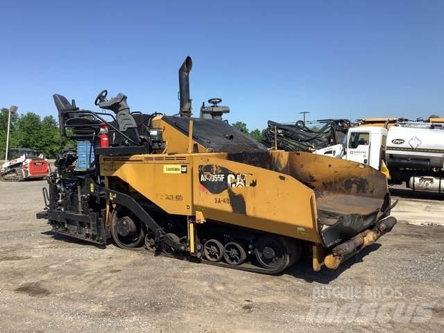 CAT AP1055F Pavimentadoras de asfalto