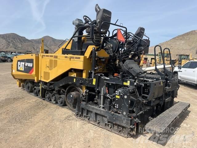 CAT AP1055F Pavimentadoras de asfalto