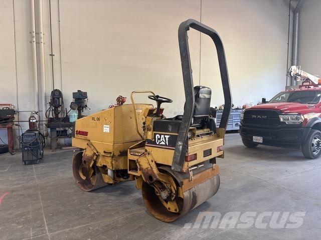 CAT CB-214C Cilindros Compactadores tandem
