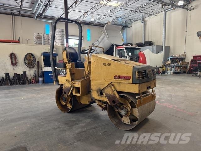 CAT CB-214C Cilindros Compactadores tandem