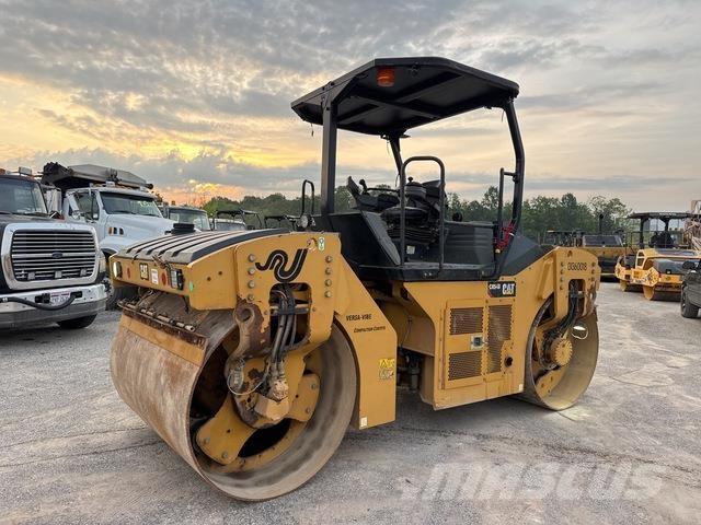 CAT CB54B Cilindros Compactadores tandem