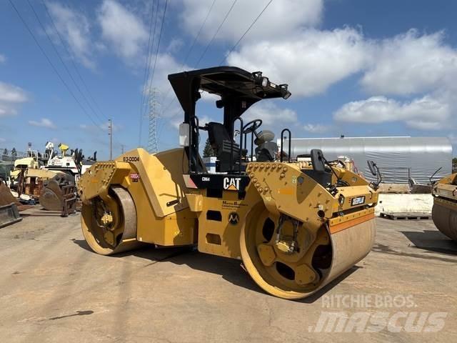 CAT CB64 Cilindros Compactadores tandem