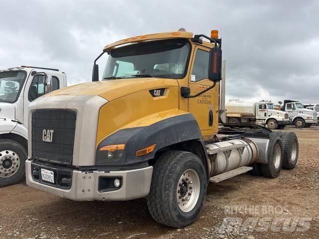 CAT CT660S Tractores (camiões)