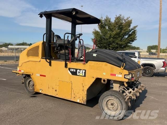 CAT CW16 Cilindros Compactadores de pneus