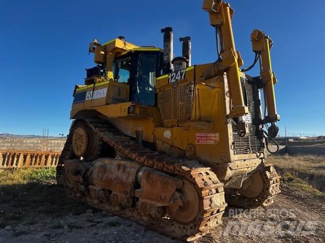CAT D10T Dozers - Tratores rastos