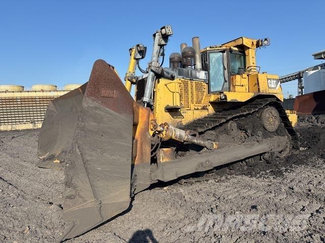CAT D10T Dozers - Tratores rastos