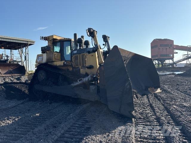 CAT D10T Dozers - Tratores rastos