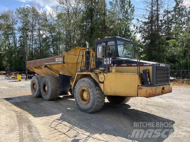 CAT D250E Camiões articulados