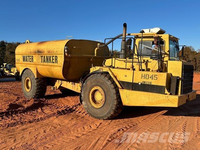CAT D25D Auto-tanques