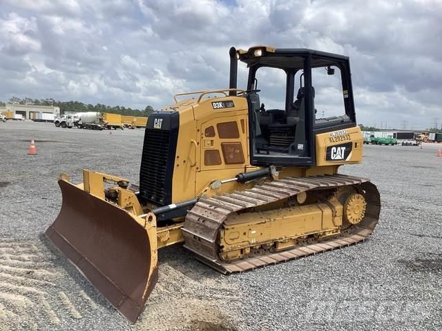 CAT D3K2 LGP Dozers - Tratores rastos