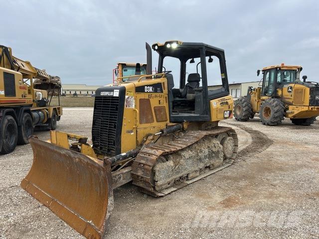CAT D3K2 XL Dozers - Tratores rastos