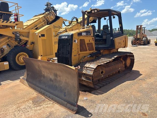 CAT D5K2 LGP Dozers - Tratores rastos