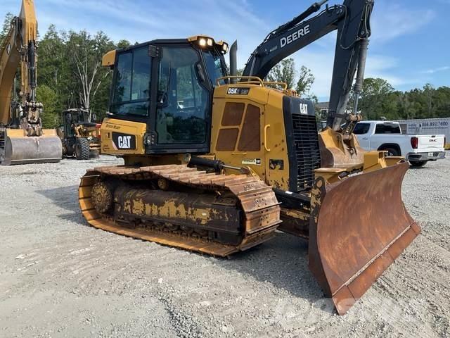 CAT D5K2 LGP Dozers - Tratores rastos