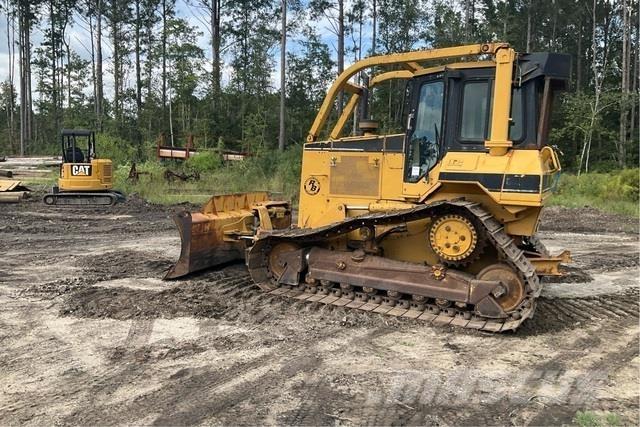 CAT D5M LGP Dozers - Tratores rastos
