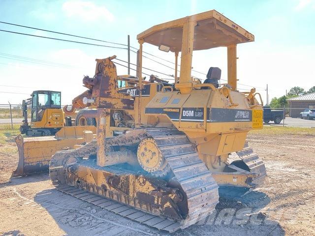 CAT D5M LPG Dozers - Tratores rastos