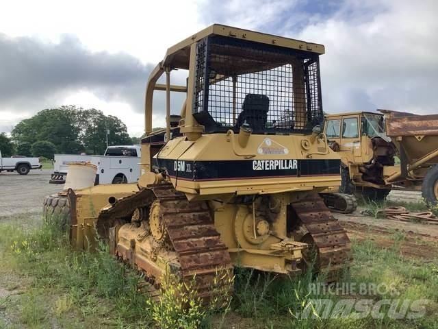 CAT D5M XL Dozers - Tratores rastos