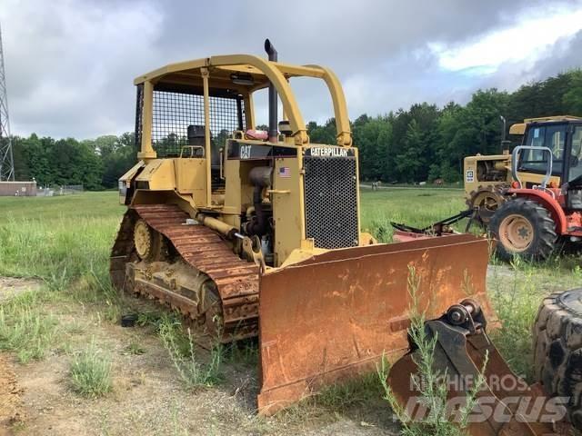 CAT D5M XL Dozers - Tratores rastos