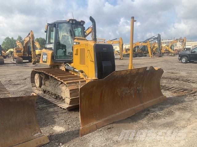 CAT D6K2 LGP Dozers - Tratores rastos