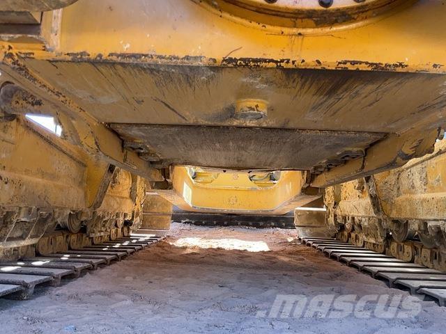 CAT D6N LGP Dozers - Tratores rastos
