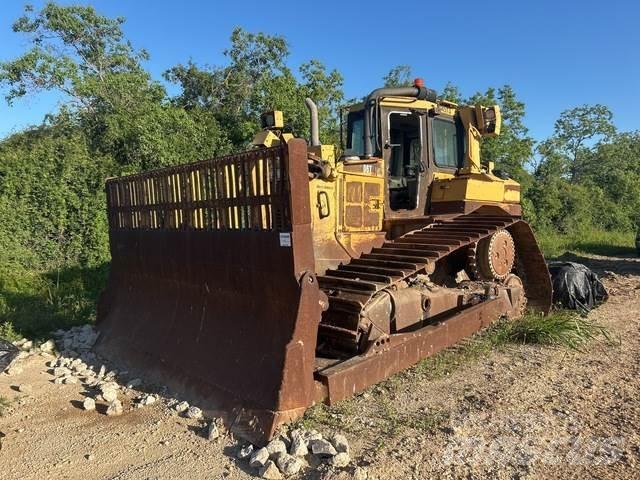 CAT D6T LGP Dozers - Tratores rastos