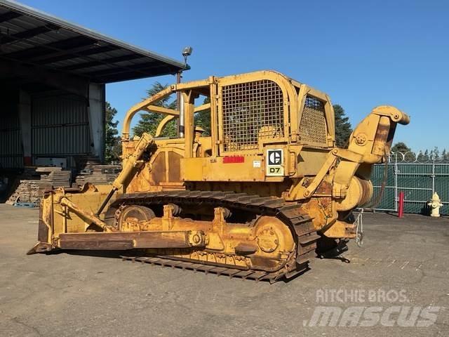 CAT D7 Dozers - Tratores rastos